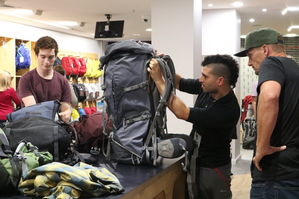 ציוד לטרק בניו זילנד, תיק, כיוון תרמיל