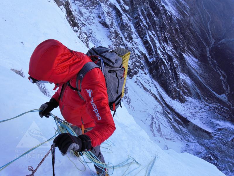 סופטשל - הקליפה הרכה שתחסום רוח ותגן עליכם מתנאי מזג אוויר משתנים בזמן הטרק בניו זילנד