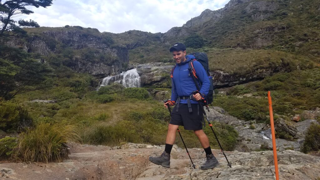 שימוש במקלות הליכה בטרק הרוטברן