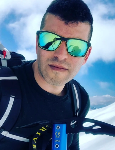 רותם Rotem NZ בטיפוס קרח בטונגרירו ניו זילנד