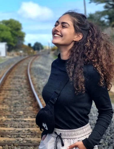 עומר מצוות Rotem NZ מנהלת סושיאל מדיה